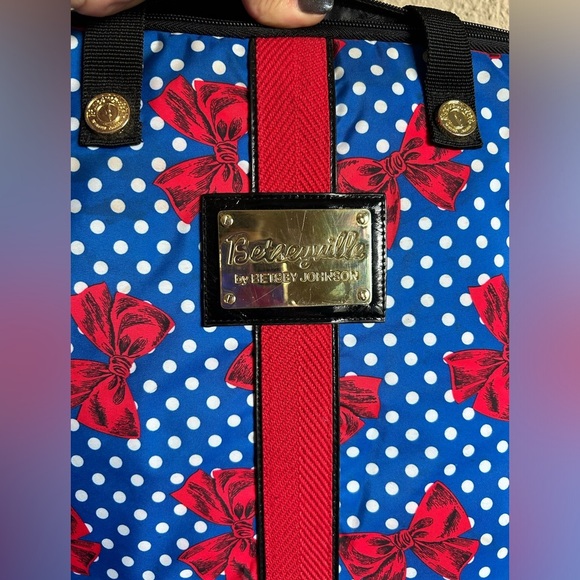 Betseyville Betsey Johnson Tablet case bag - Picture 6 of 8